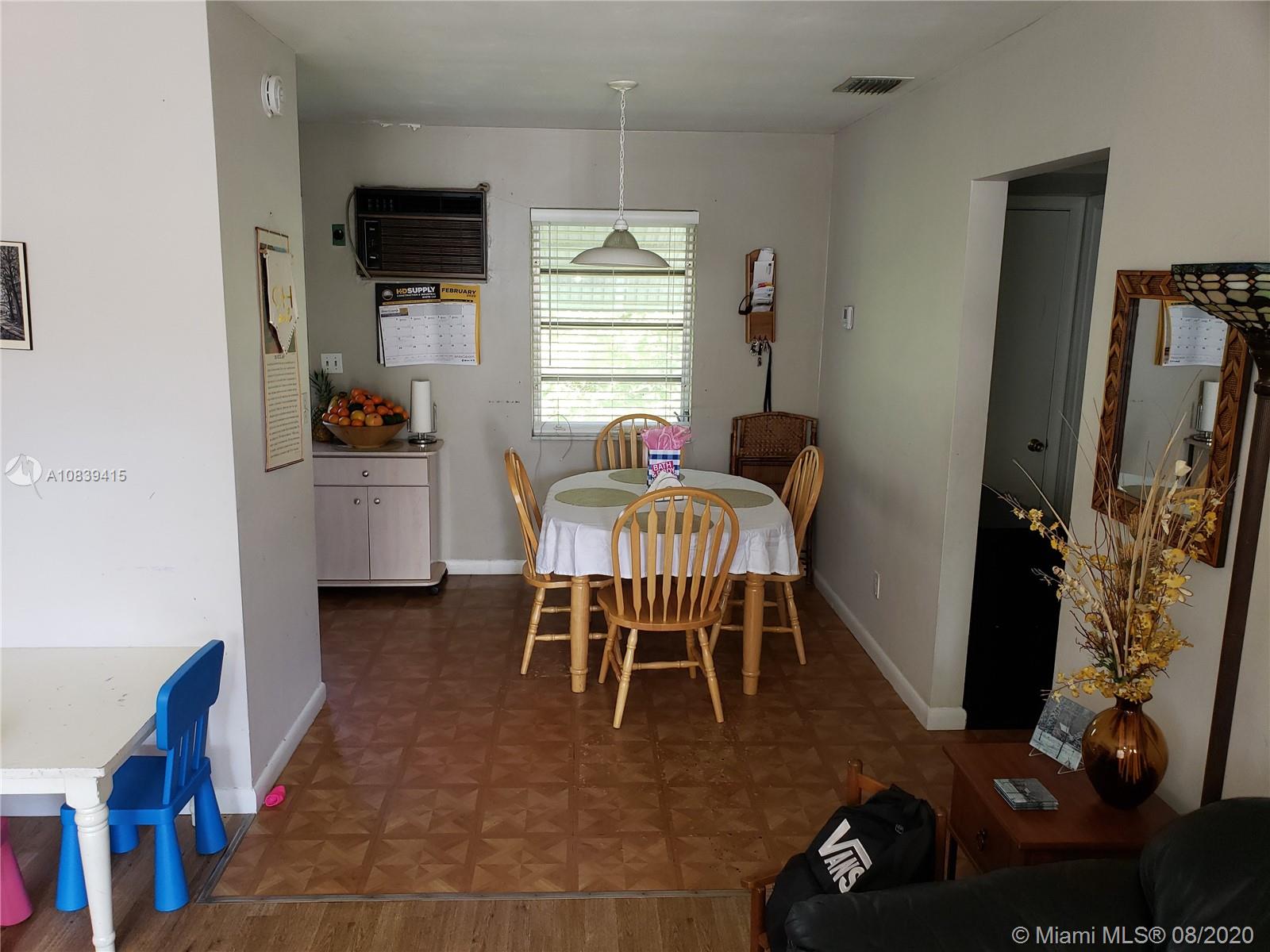 See details / sq. ft. $ 2020-08-17 0 Photo