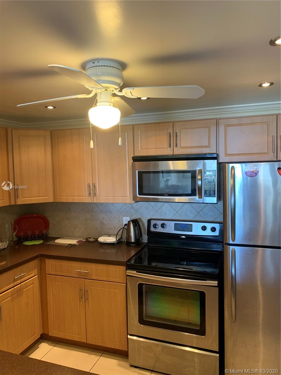 Photo of 2500 Parkview Dr #1710, Hallandale Beach, Florida, 33009 - OLYMPUS 2500