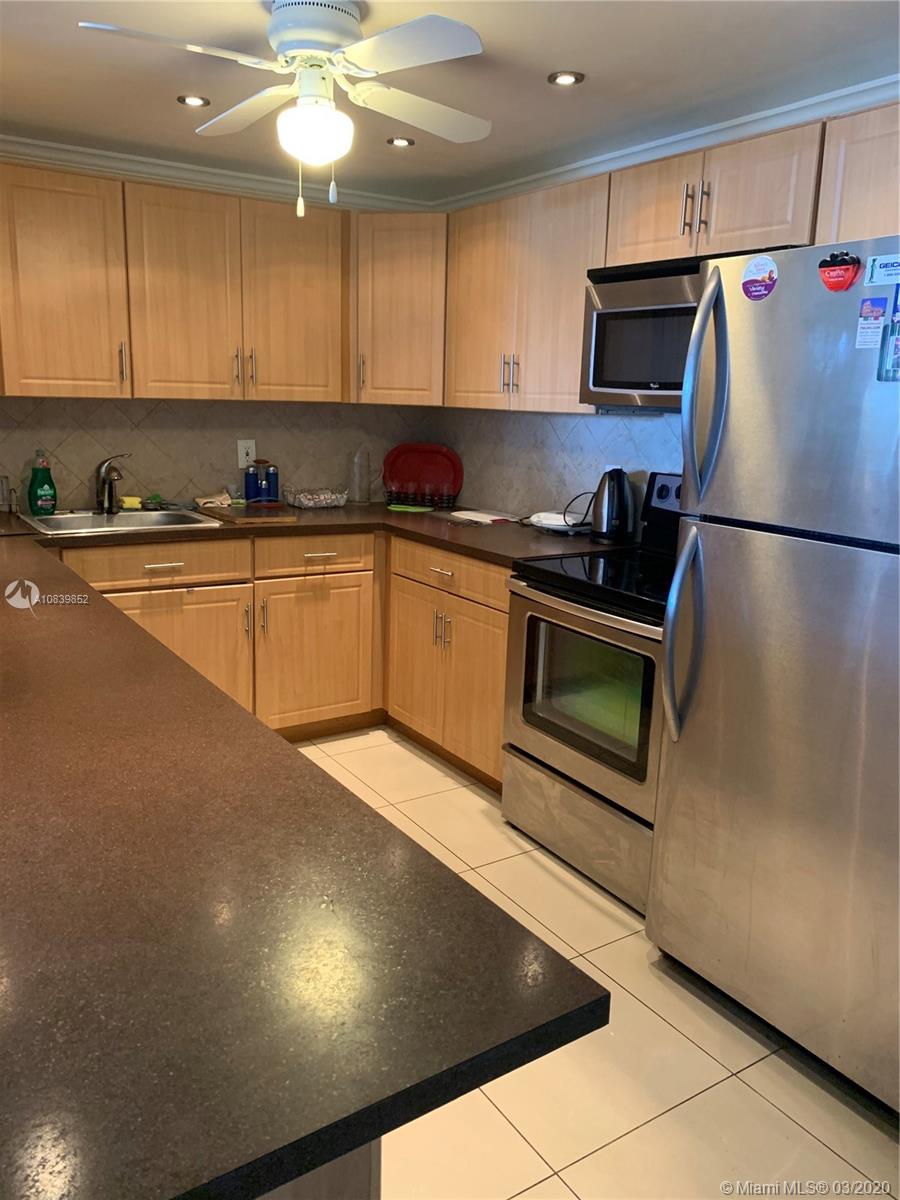 Photo of 2500 Parkview Dr #1710, Hallandale Beach, Florida, 33009 - OPEN KITCHEN