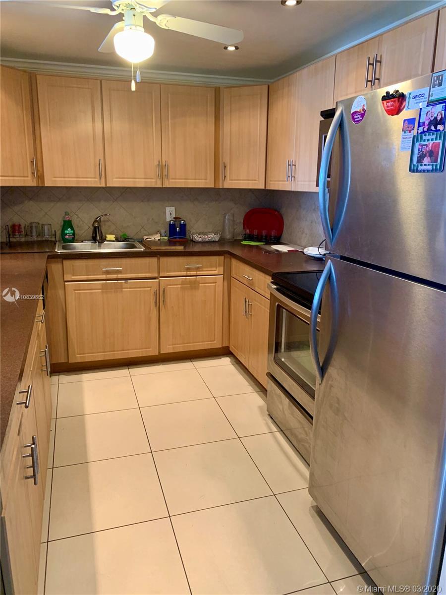 Photo of 2500 Parkview Dr #1710, Hallandale Beach, Florida, 33009 - OPEN KITCHEN