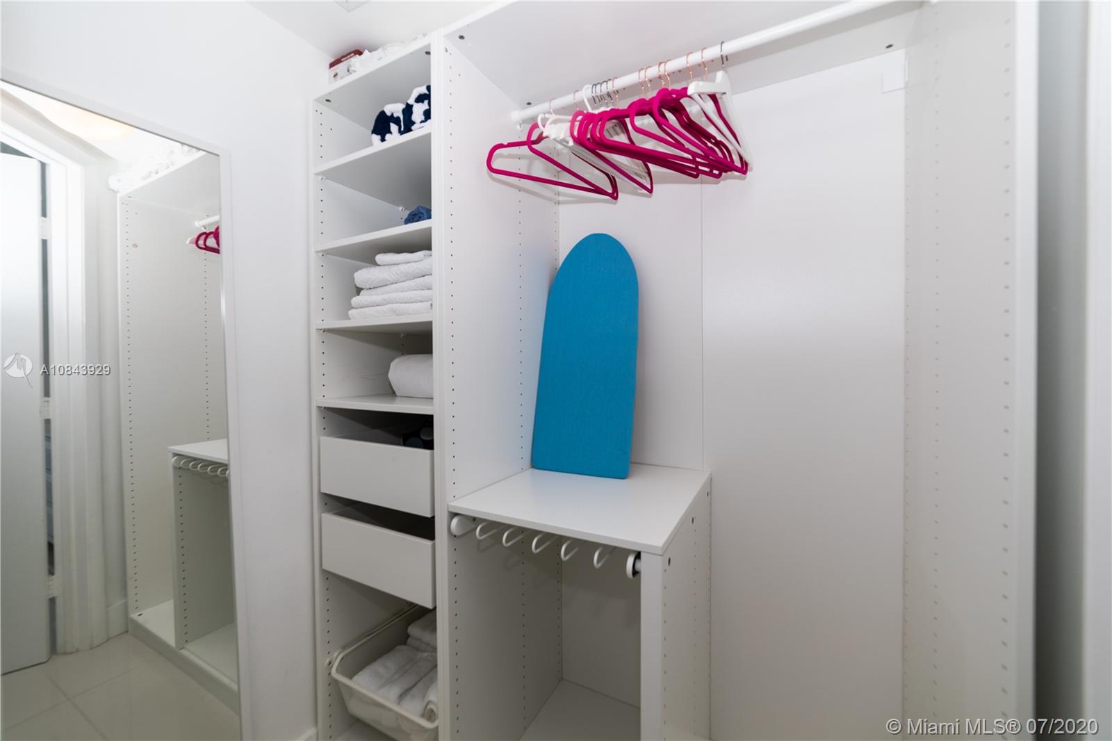See details 1808 2 / 2 1458 sq. ft. $ 2020-04-08 0 Photo