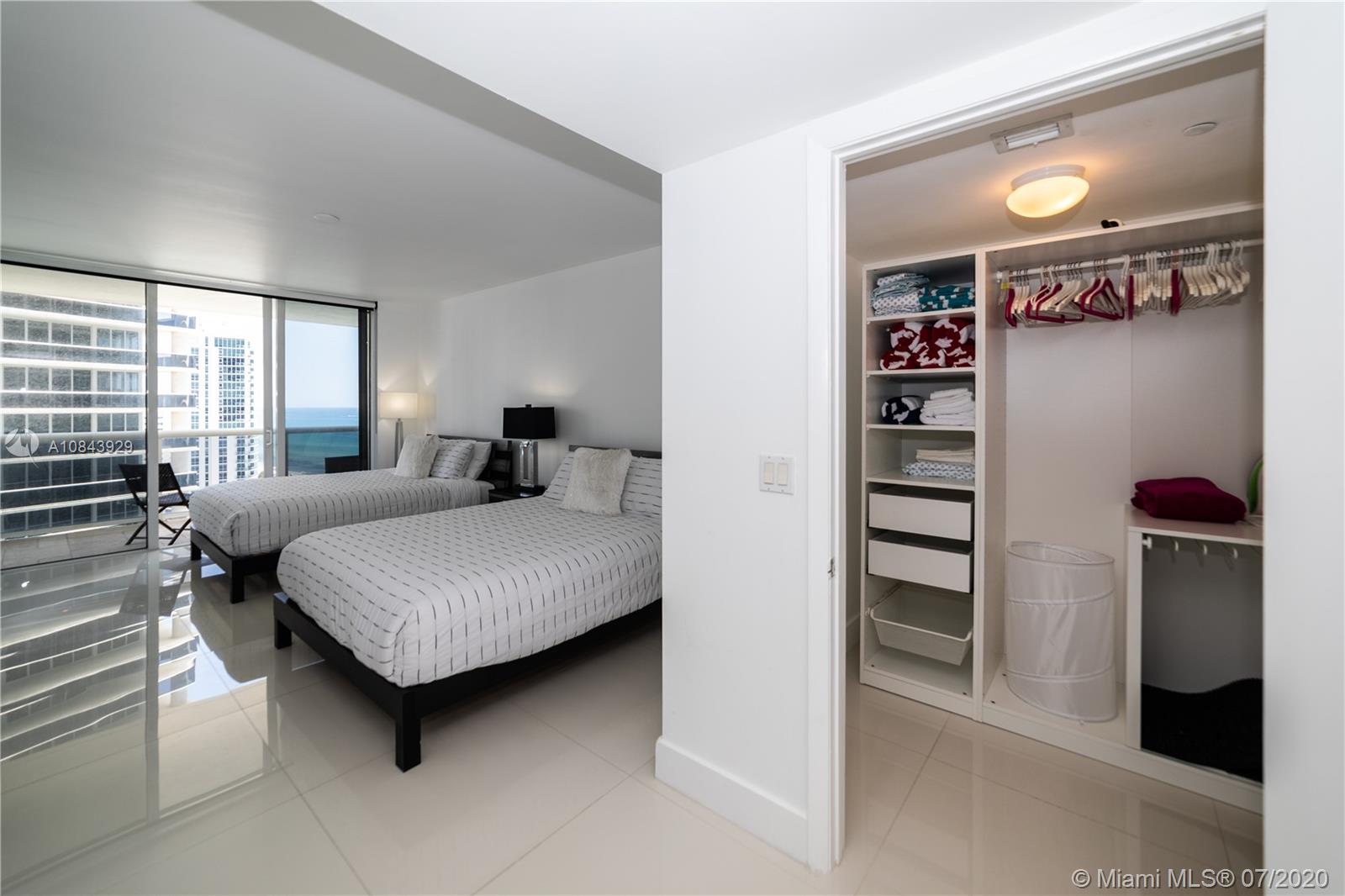 See details 1808 2 / 2 1458 sq. ft. $ 2020-04-08 0 Photo