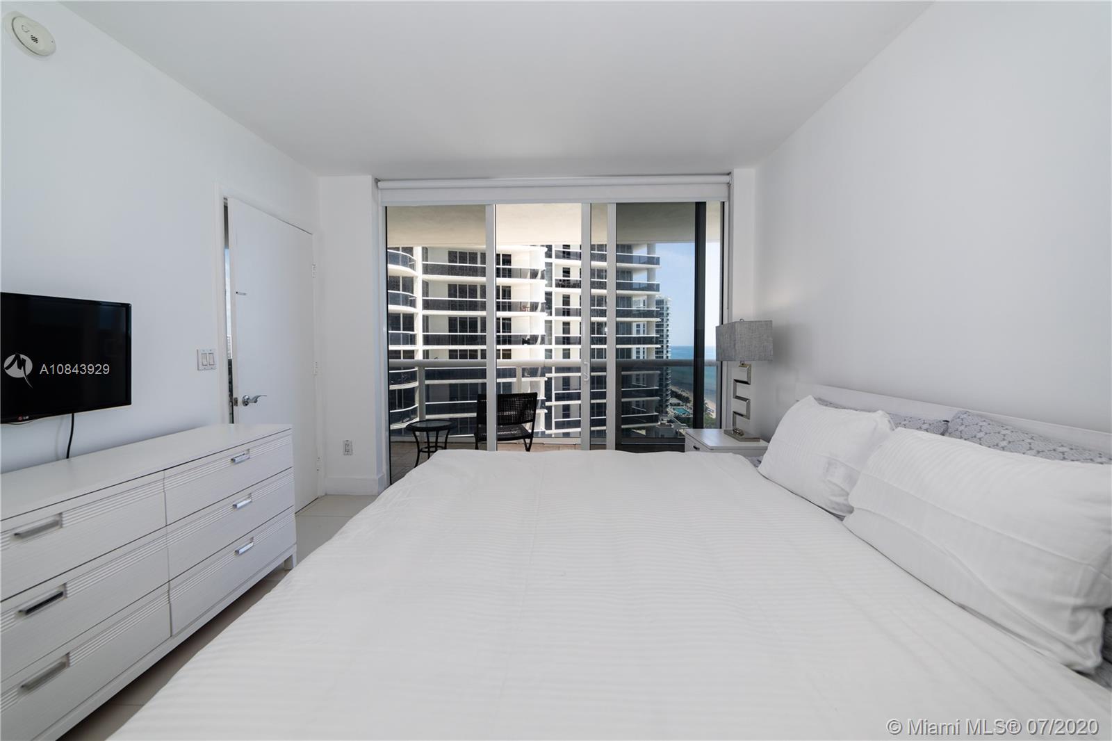 See details 1808 2 / 2 1458 sq. ft. $ 2020-04-08 0 Photo