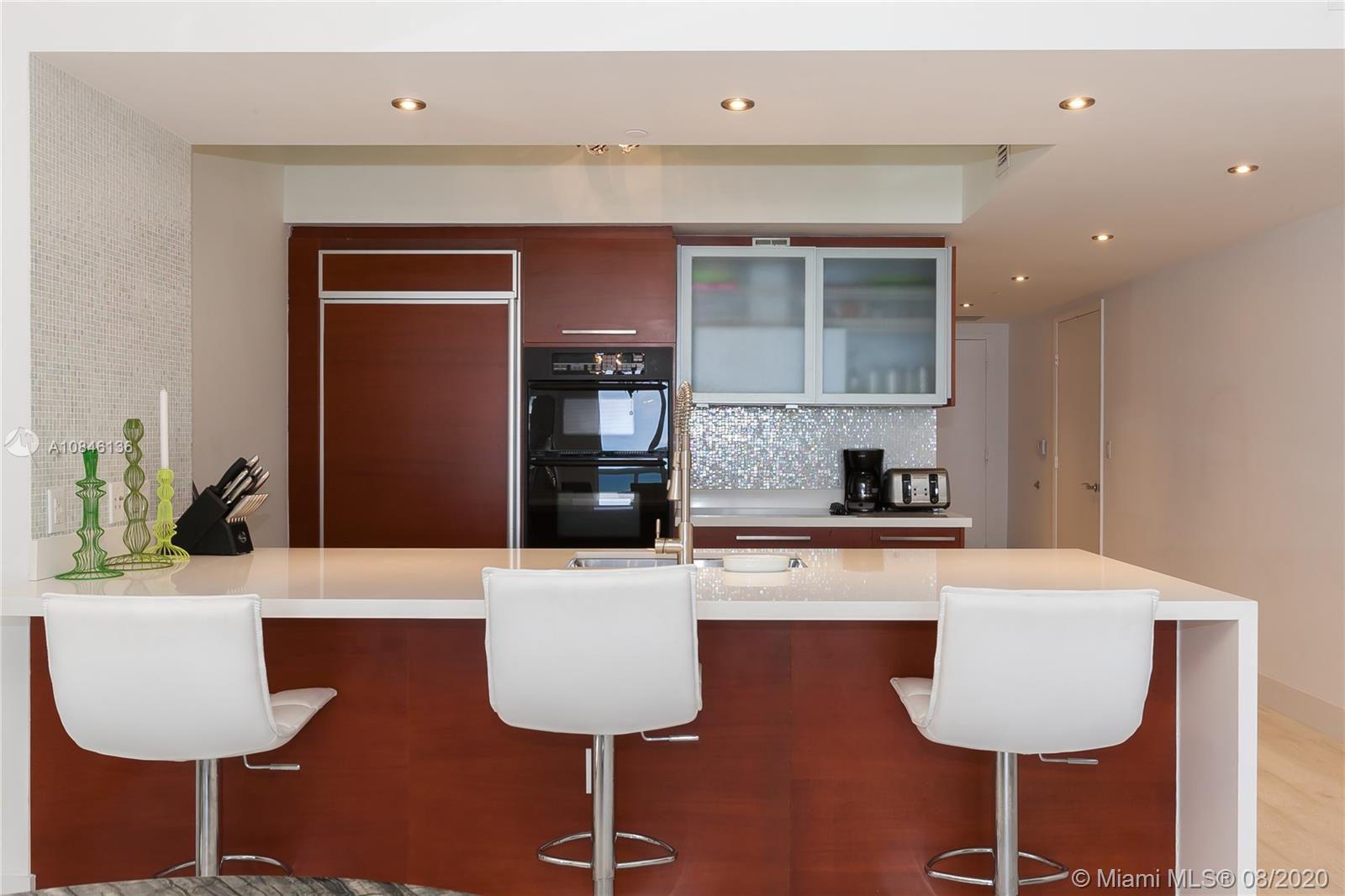 See details 3711 3 / 2 1554 sq. ft. $ 2020-09-25 0 Photo