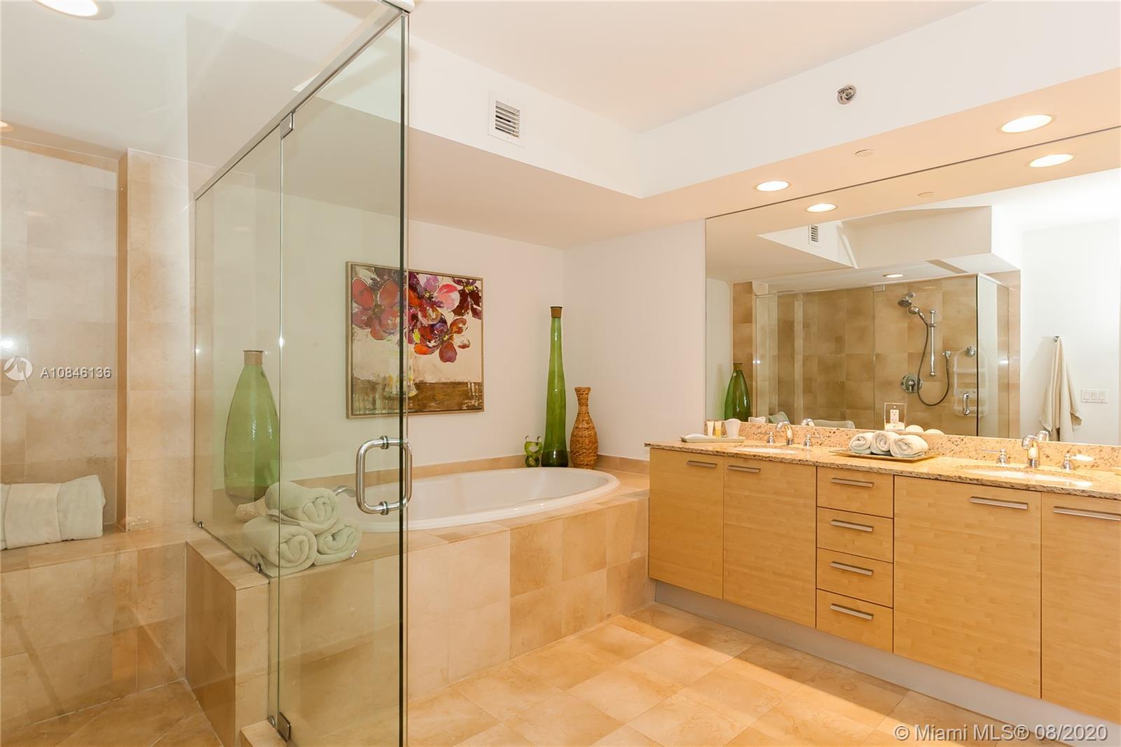 See details 3711 3 / 2 1554 sq. ft. $ 2020-09-25 0 Photo