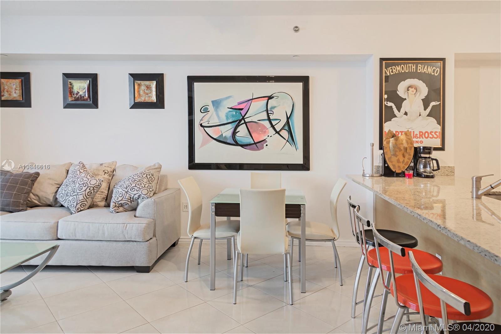 Ver detalles 2505 1 / 1 811 sq. ft. $ 2021-02-13 0 foto