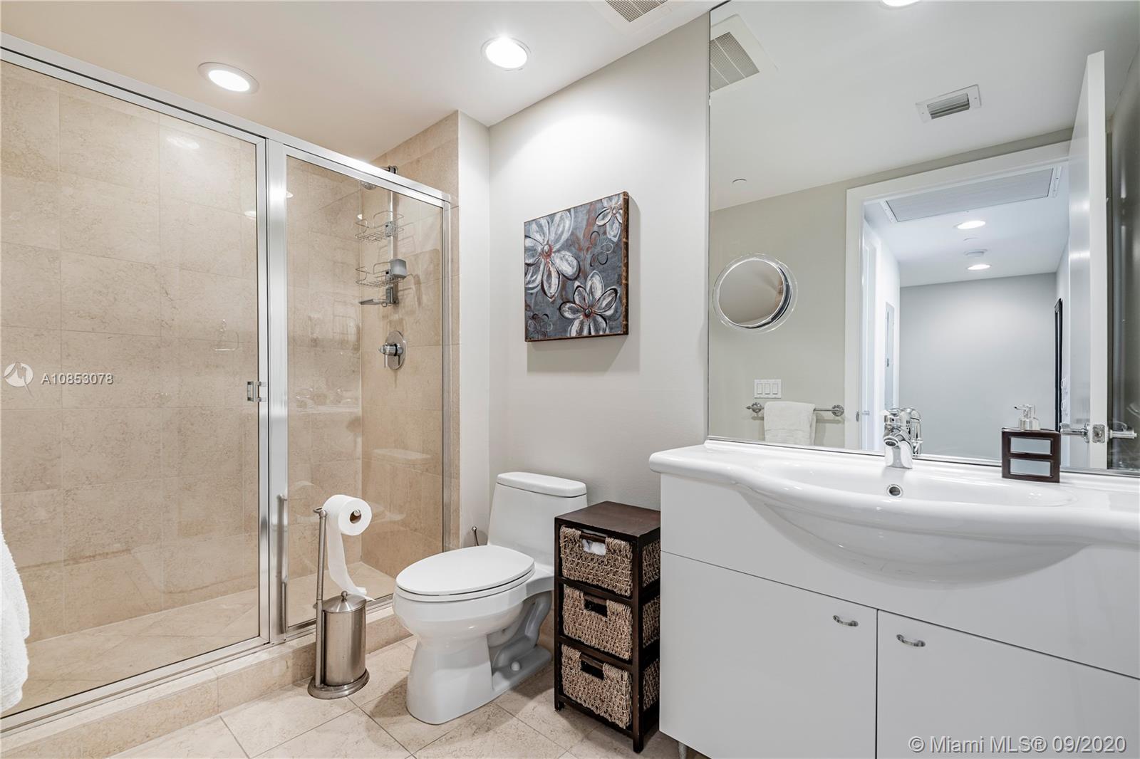 See details 1710(beautiful apartment) 2 / 2 1782 sq. ft. $ 2020-05-02 0 Photo