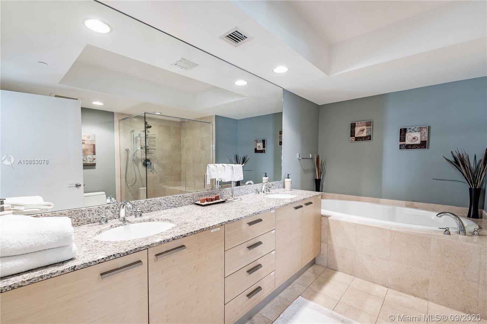See details 1710(beautiful apartment) 2 / 2 1782 sq. ft. $ 2020-05-02 0 Photo