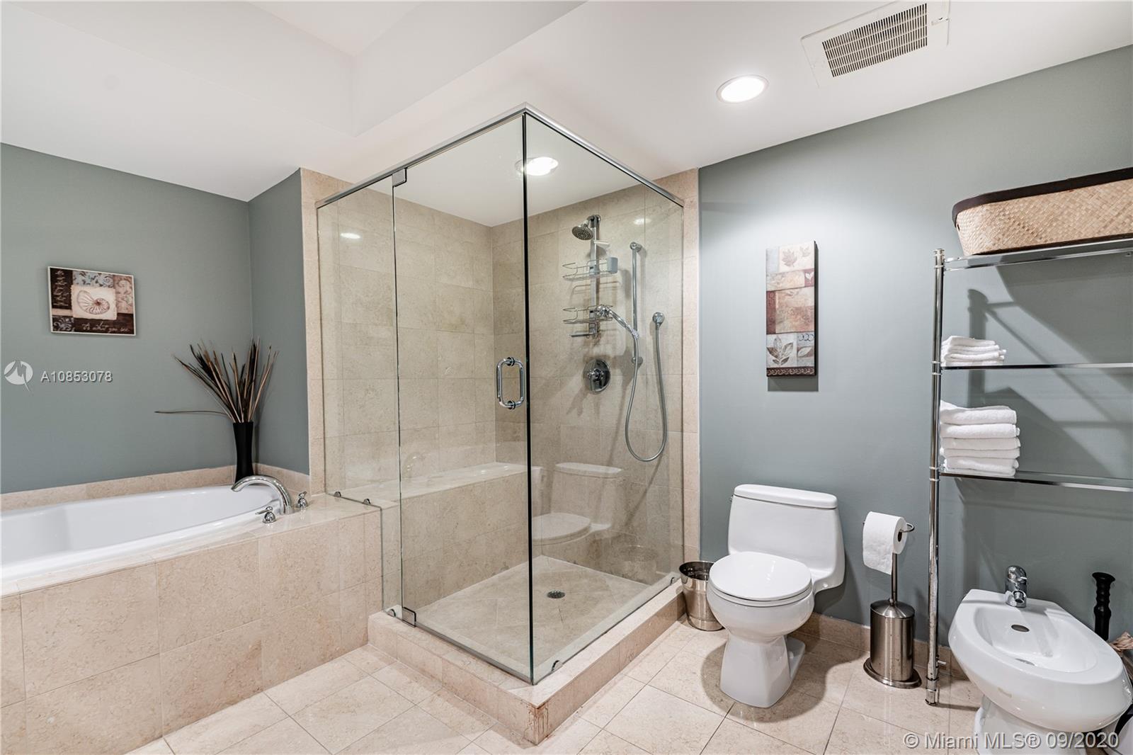 See details 1710(beautiful apartment) 2 / 2 1782 sq. ft. $ 2020-05-02 0 Photo