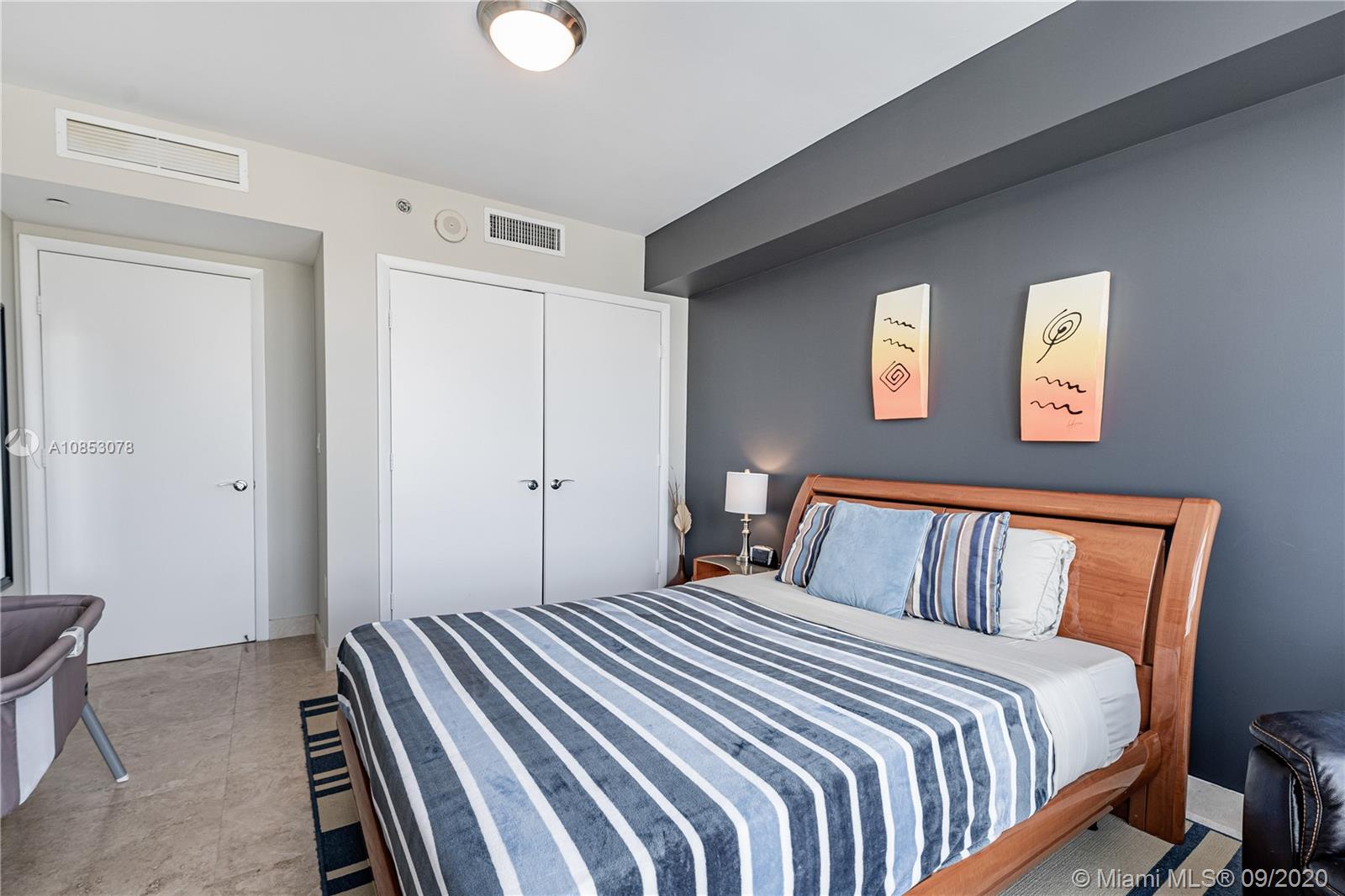 See details 1710(beautiful apartment) 2 / 2 1782 sq. ft. $ 2020-05-02 0 Photo