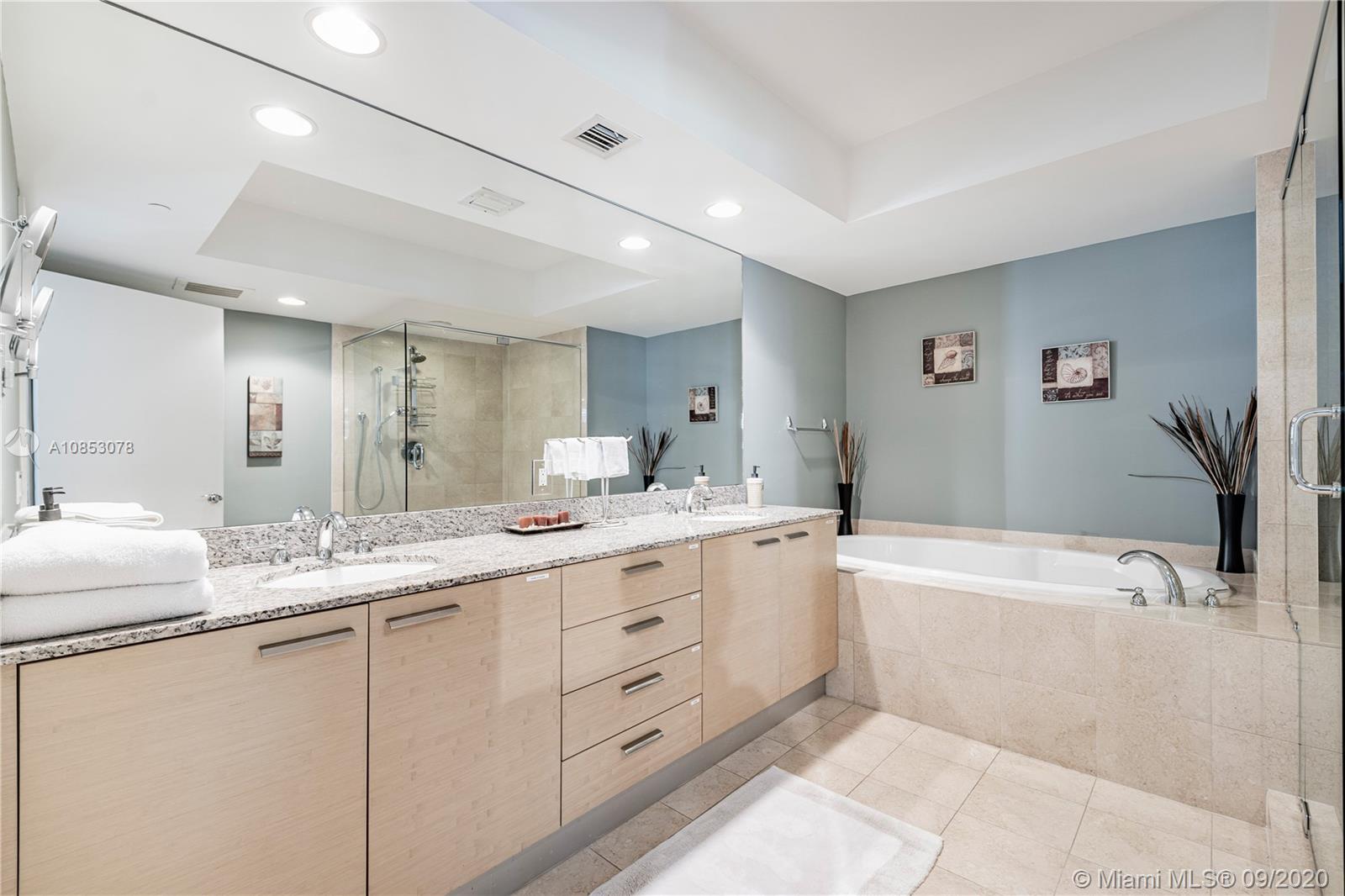 See details 1710(beautiful apartment) 2 / 2 1782 sq. ft. $ 2020-05-02 0 Photo
