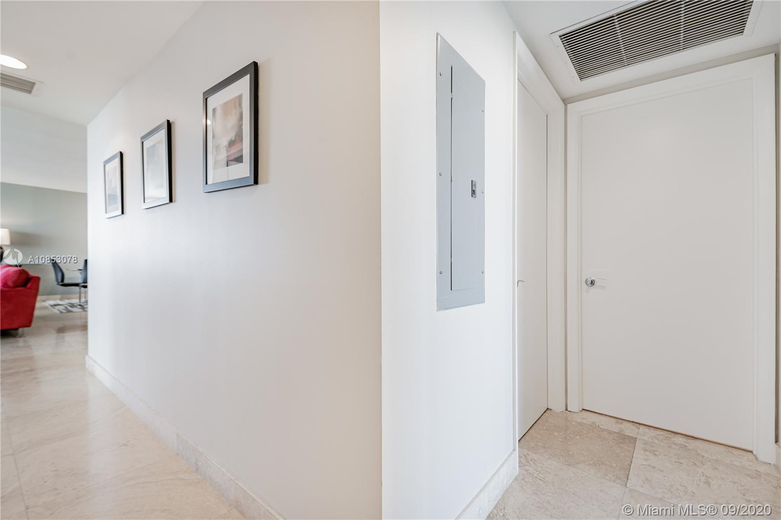 See details 1710(beautiful apartment) 2 / 2 1782 sq. ft. $ 2020-05-02 0 Photo