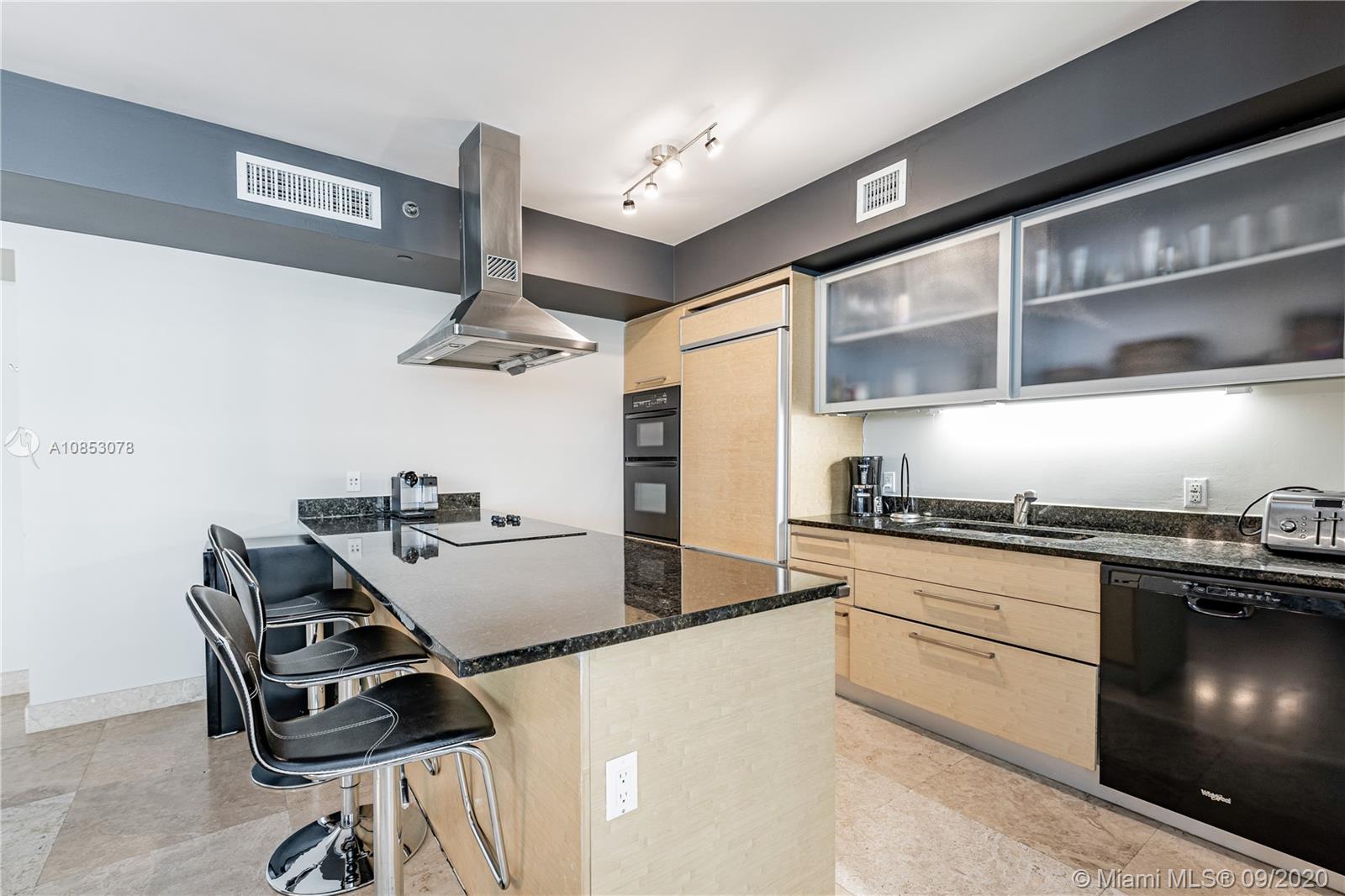 See details 1710(beautiful apartment) 2 / 2 1782 sq. ft. $ 2020-05-02 0 Photo