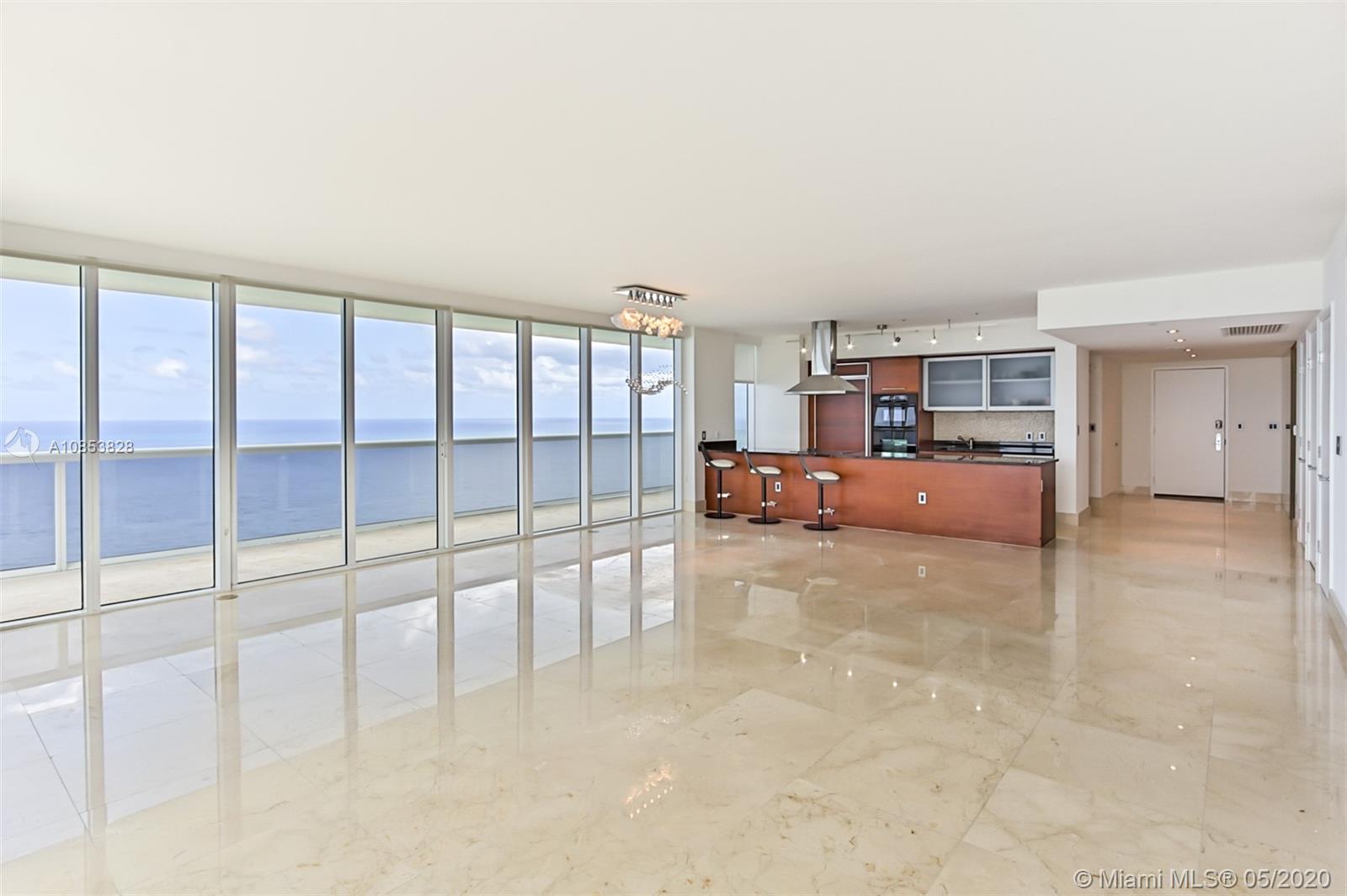See details 4601 3 / 3 2065 sq. ft. $ 2020-05-04 0 Photo