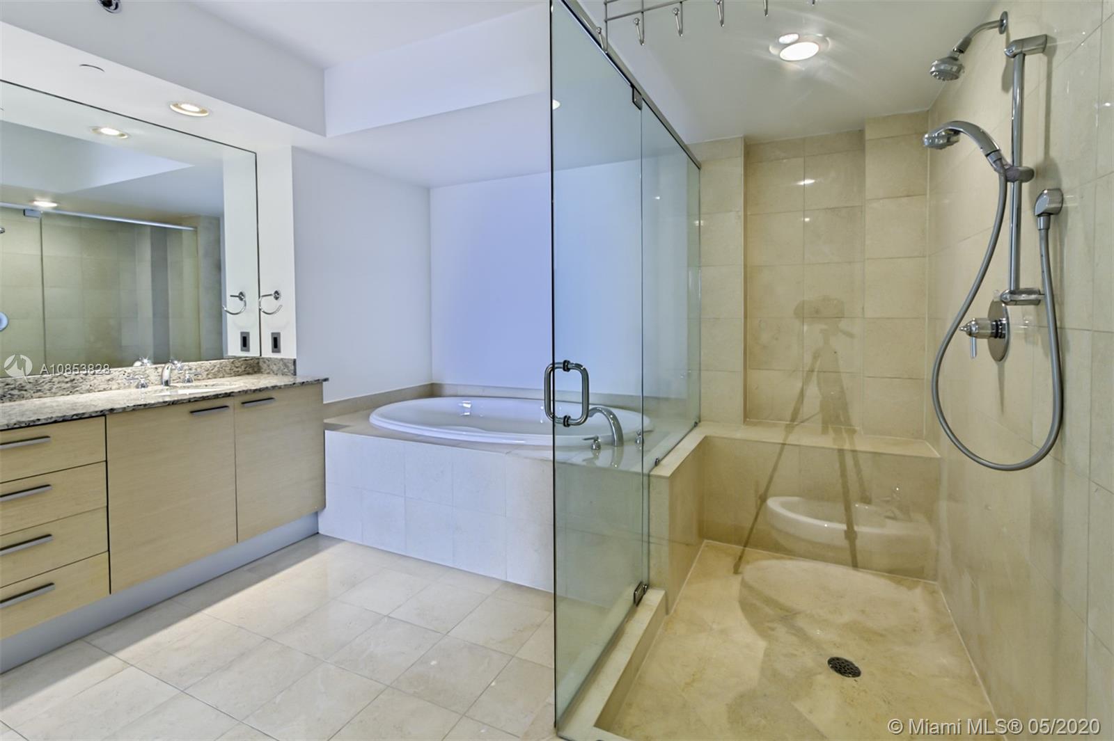 See details 4601 3 / 3 2065 sq. ft. $ 2020-05-04 0 Photo