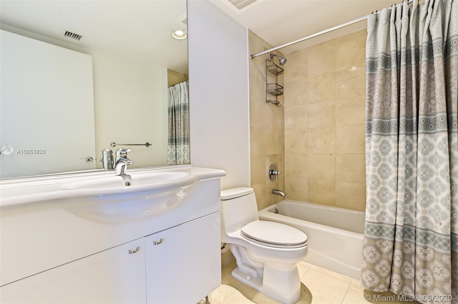 See details 4601 3 / 3 2065 sq. ft. $ 2020-05-04 0 Photo