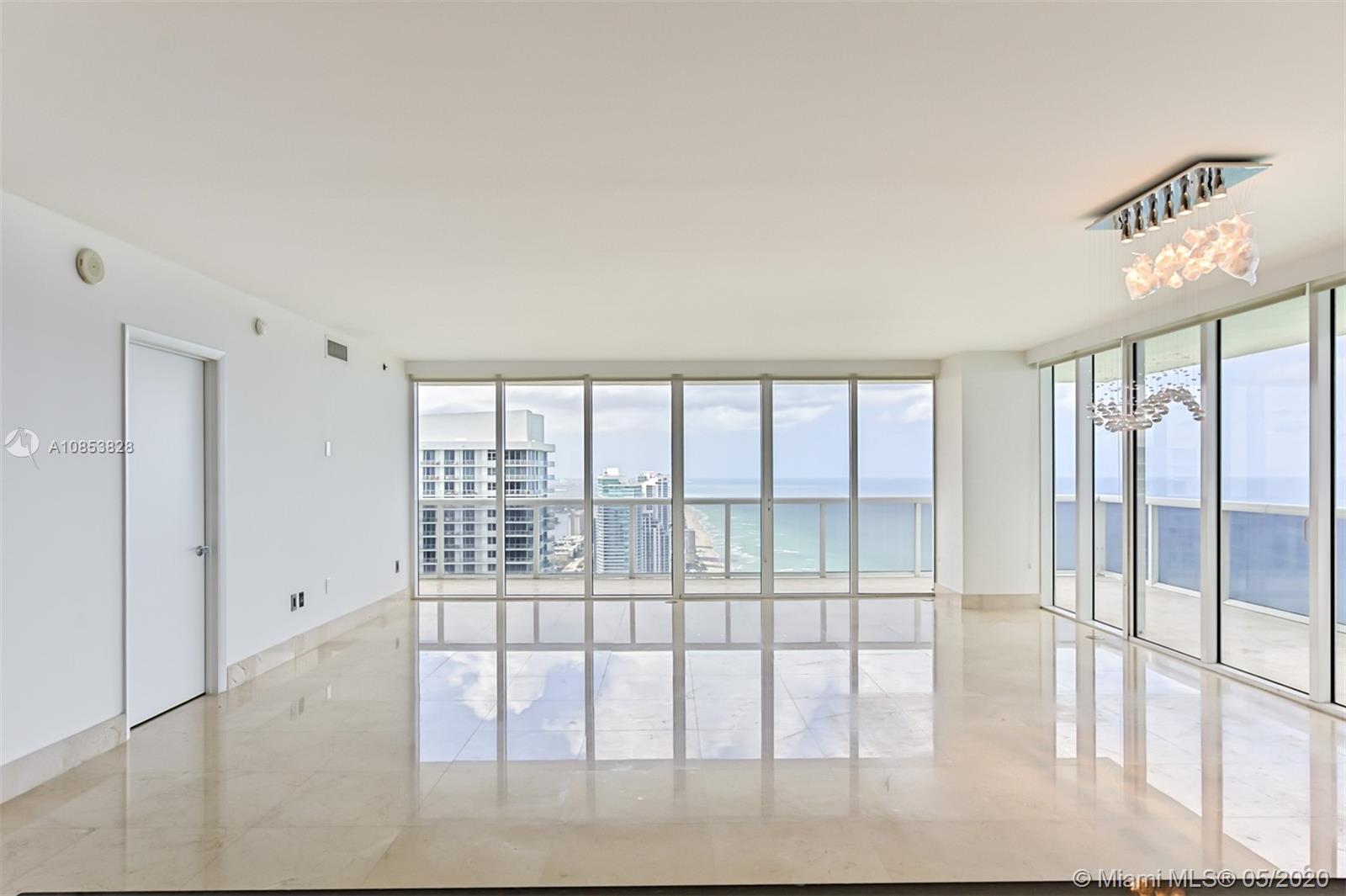 See details 4601 3 / 3 2065 sq. ft. $ 2020-05-04 0 Photo
