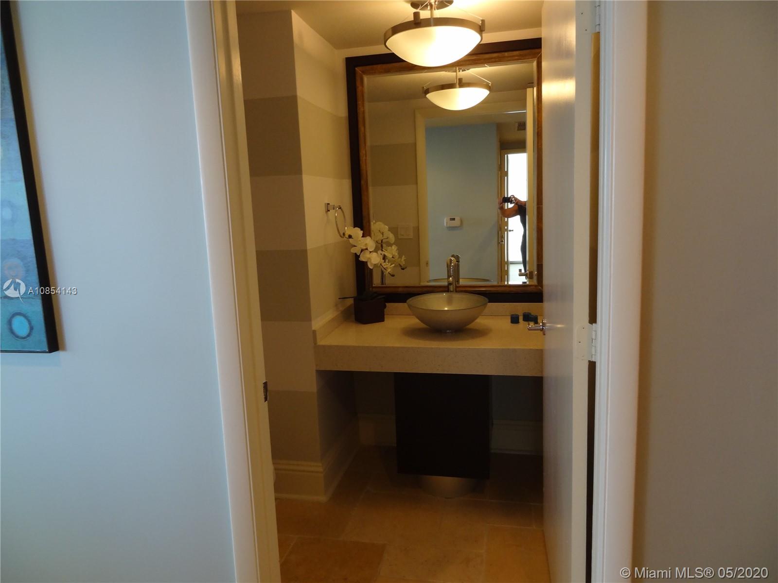 See details 2401 3 / 4 2078 sq. ft. $ 2020-05-05 0 Photo