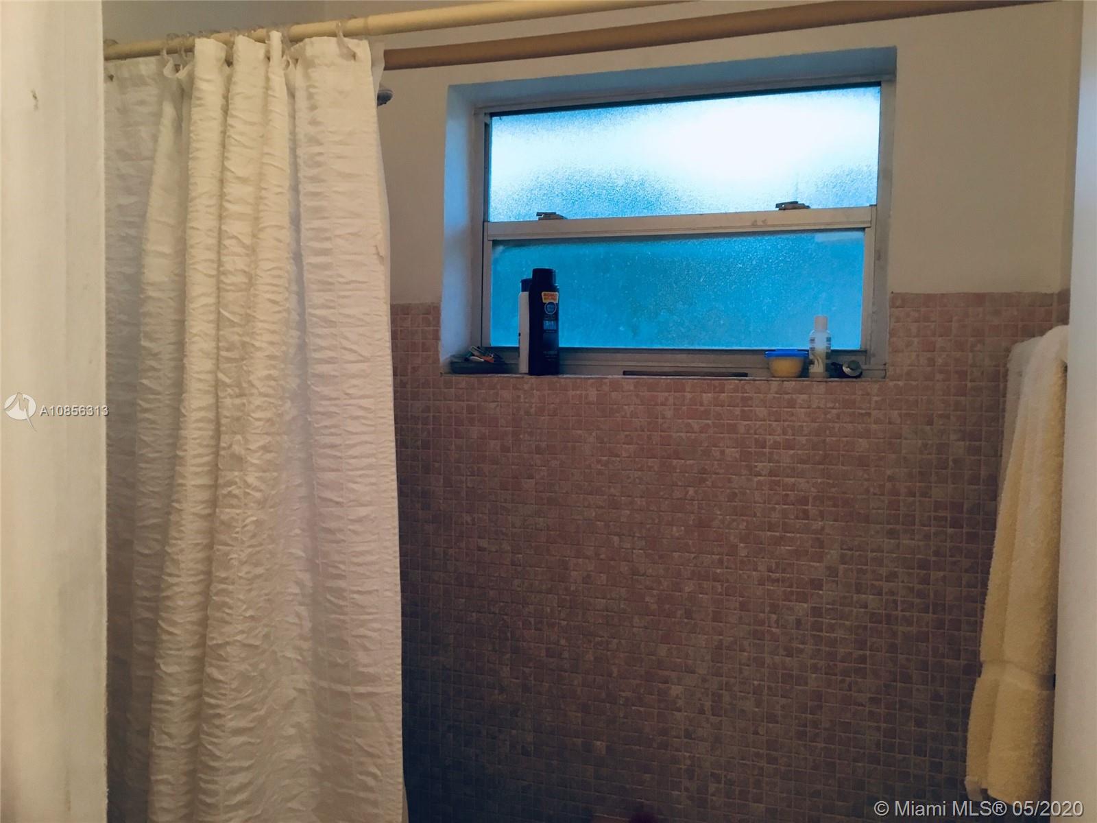 See details / 3028 sq. ft. $ 2021-03-12 0 Photo