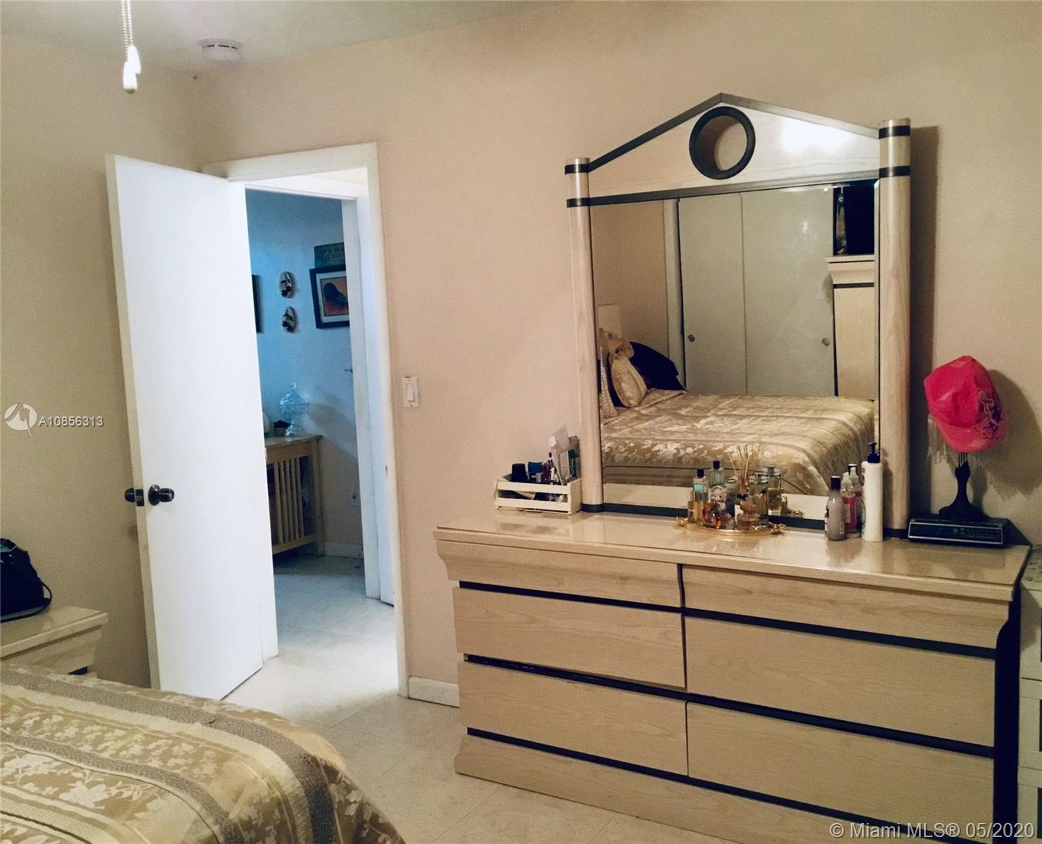 See details / 3028 sq. ft. $ 2021-03-12 0 Photo