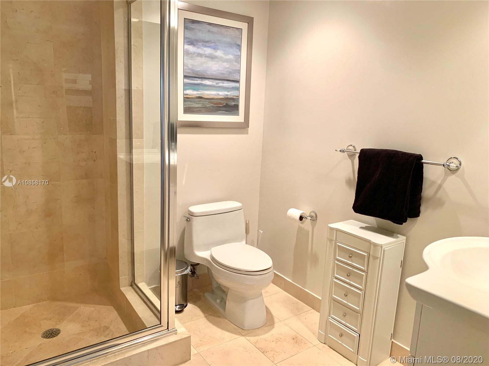 See details 907 3 / 3 1571 sq. ft. $ 2020-08-31 0 Photo