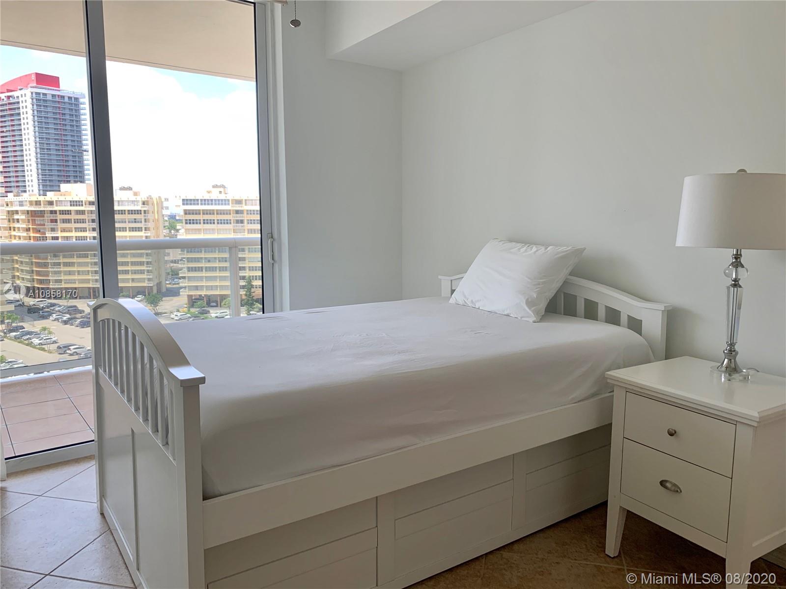 See details 907 3 / 3 1571 sq. ft. $ 2020-08-31 0 Photo