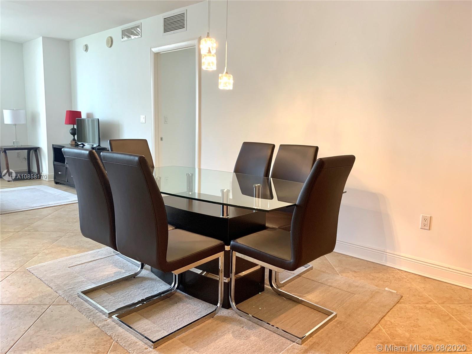 See details 907 3 / 3 1571 sq. ft. $ 2020-08-31 0 Photo