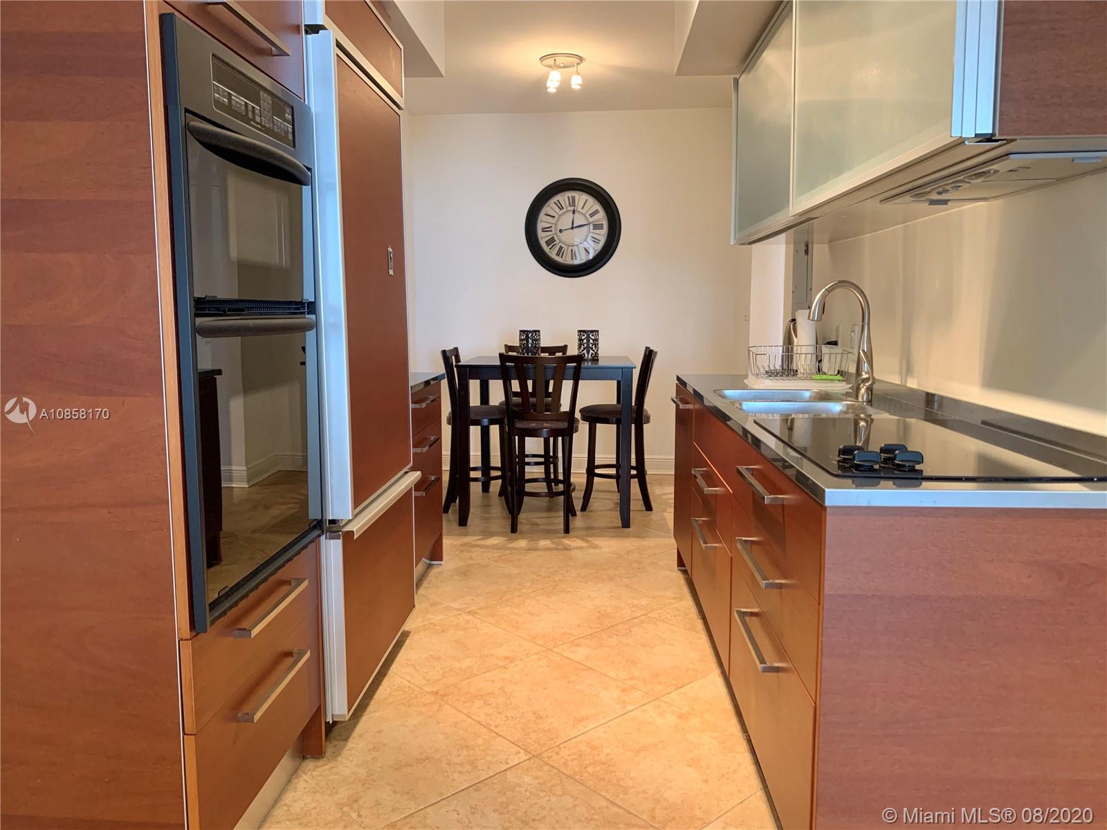 See details 907 3 / 3 1571 sq. ft. $ 2020-08-31 0 Photo