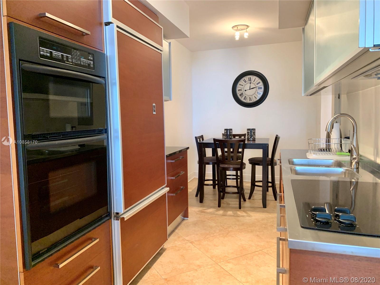 See details 907 3 / 3 1571 sq. ft. $ 2020-08-31 0 Photo