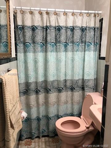See details / 1903 sq. ft. $ 2020-07-04 0 Photo