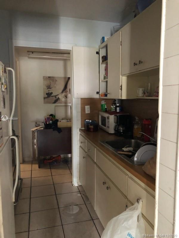See details / 1903 sq. ft. $ 2020-07-04 0 Photo