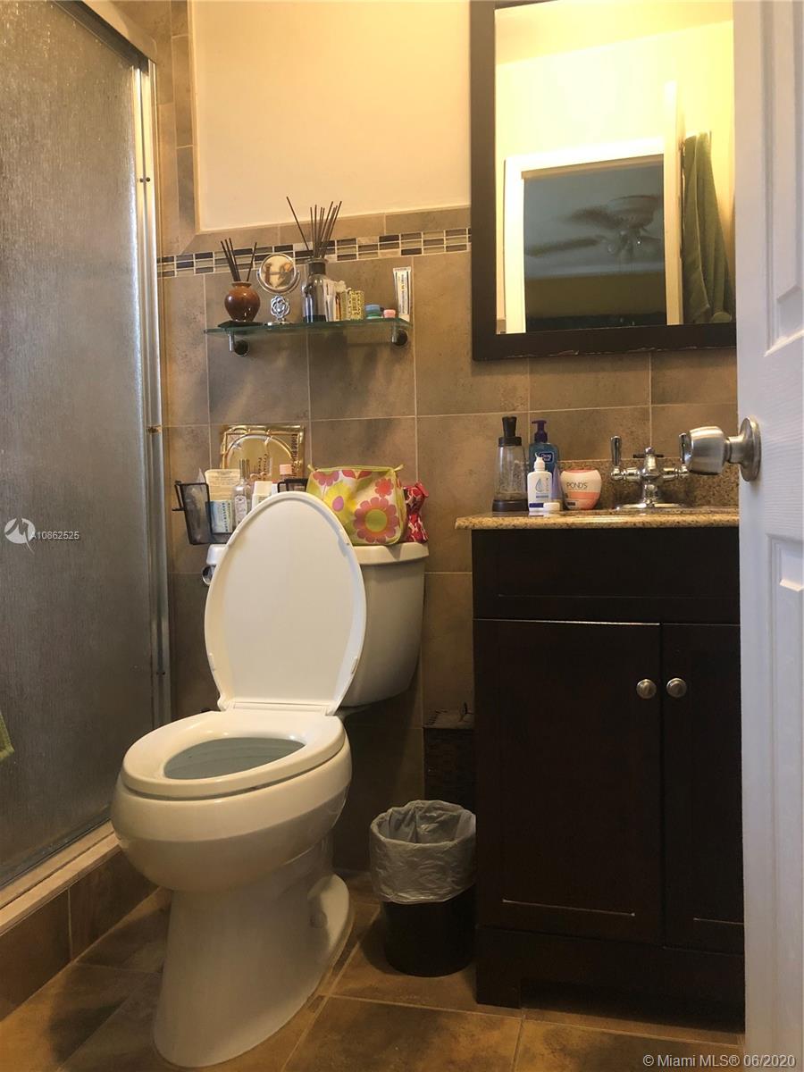 See details / 1470 sq. ft. $ 2020-10-23 0 Photo