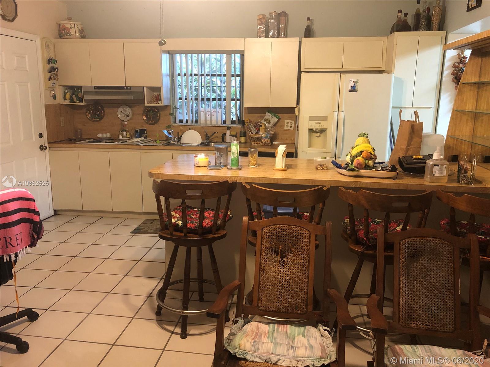 See details / 1470 sq. ft. $ 2020-10-23 0 Photo