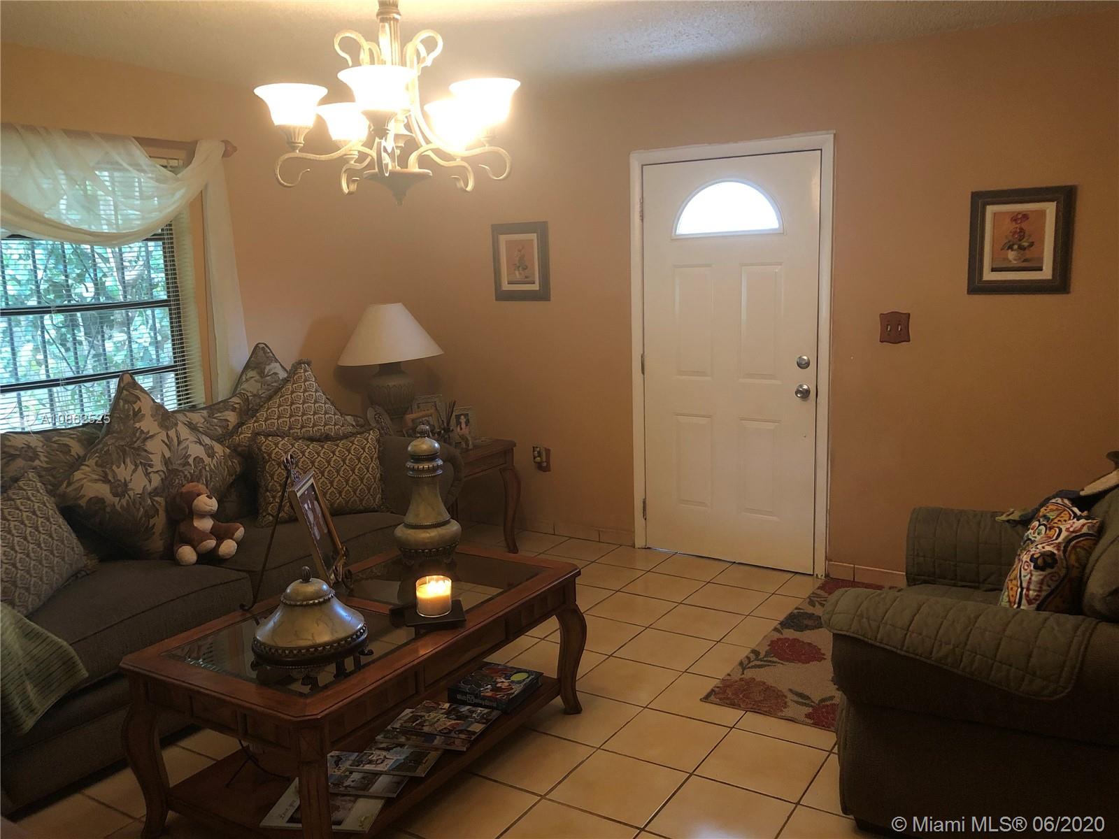 See details / 1470 sq. ft. $ 2020-10-23 0 Photo