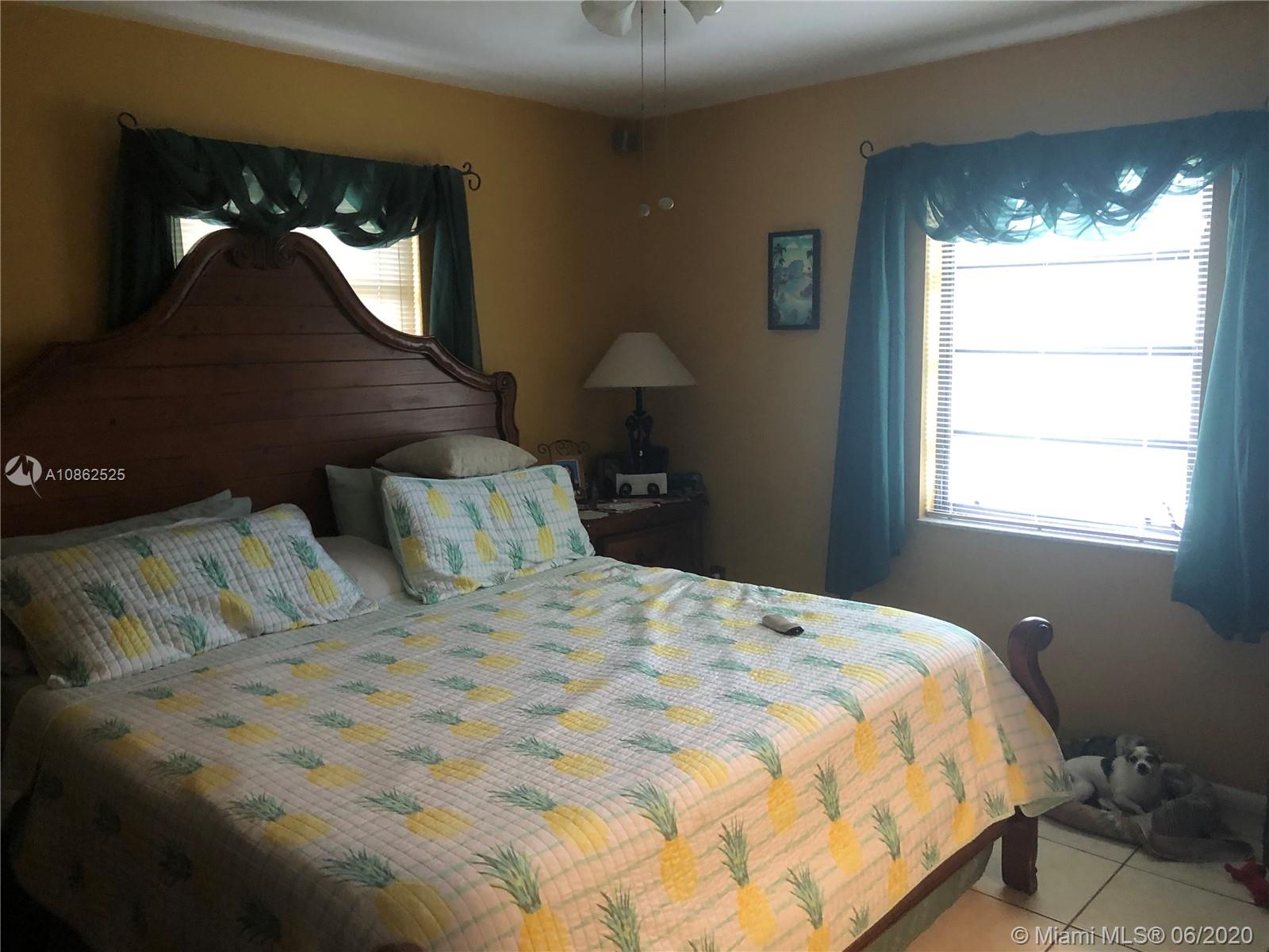 See details / 1470 sq. ft. $ 2020-10-23 0 Photo