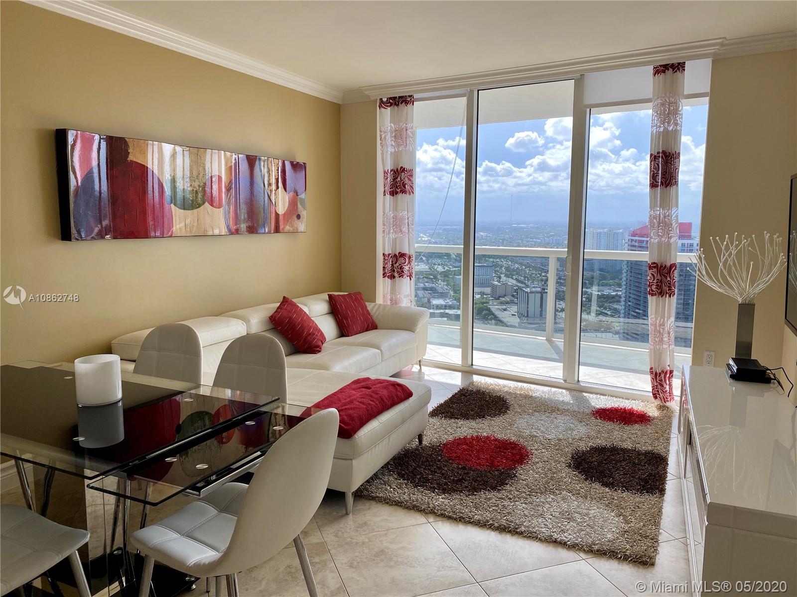 Ver detalles 3809 2 / 1 1086 sq. ft. $ 2020-09-15 0 foto