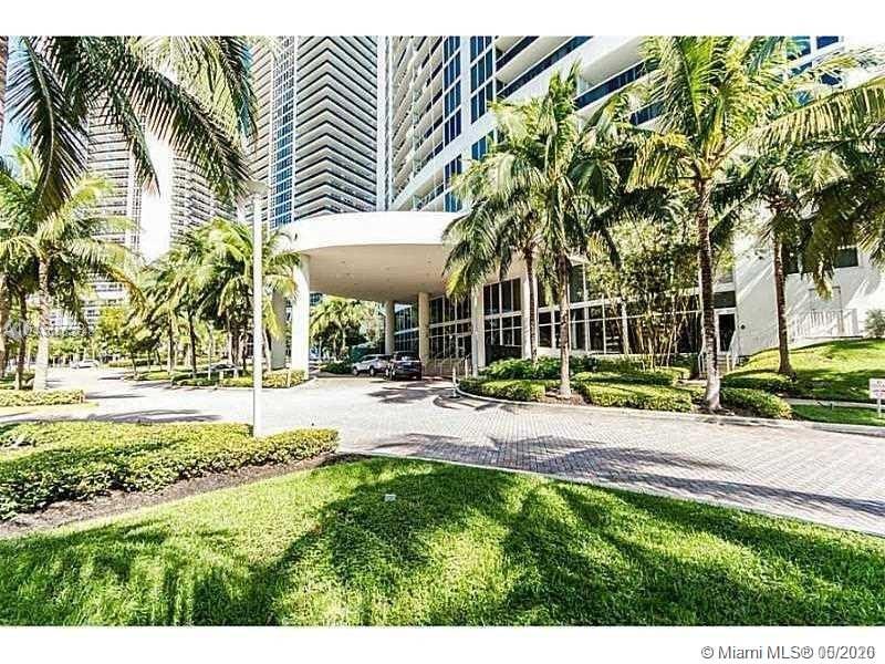 Ver detalles 3809 2 / 1 1086 sq. ft. $ 2020-09-15 0 foto