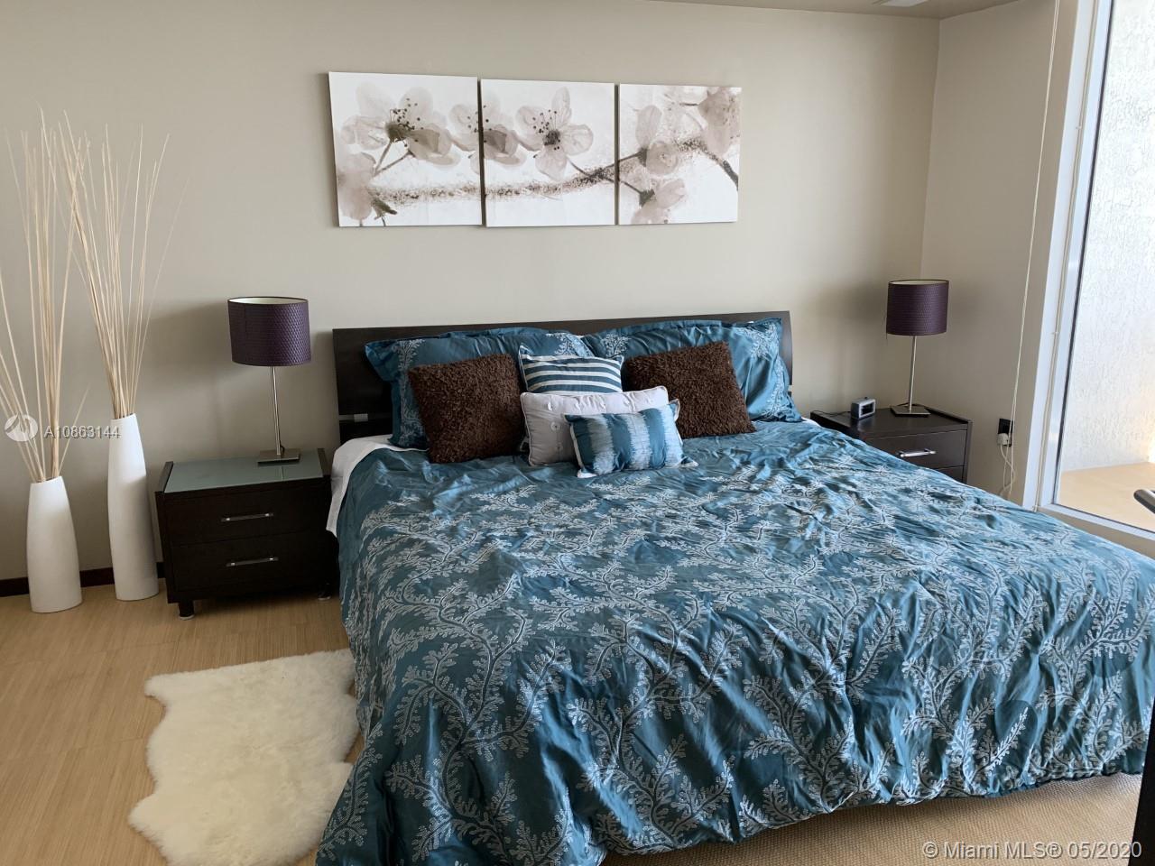 See details 4406 2 / 1 1050 sq. ft. $ 2020-09-11 0 Photo