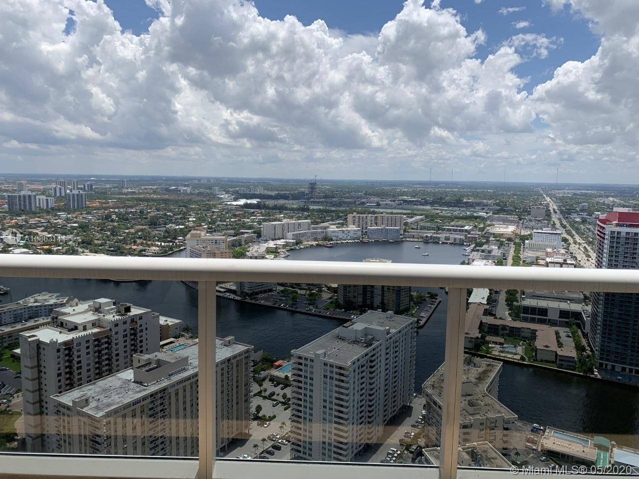 See details 4406 2 / 1 1050 sq. ft. $ 2020-09-11 0 Photo