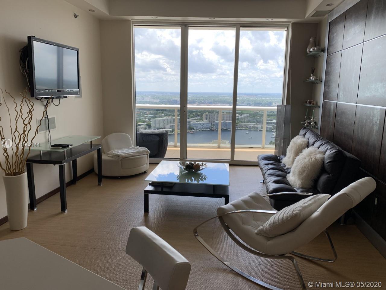 See details 4406 2 / 1 1050 sq. ft. $ 2020-09-11 0 Photo