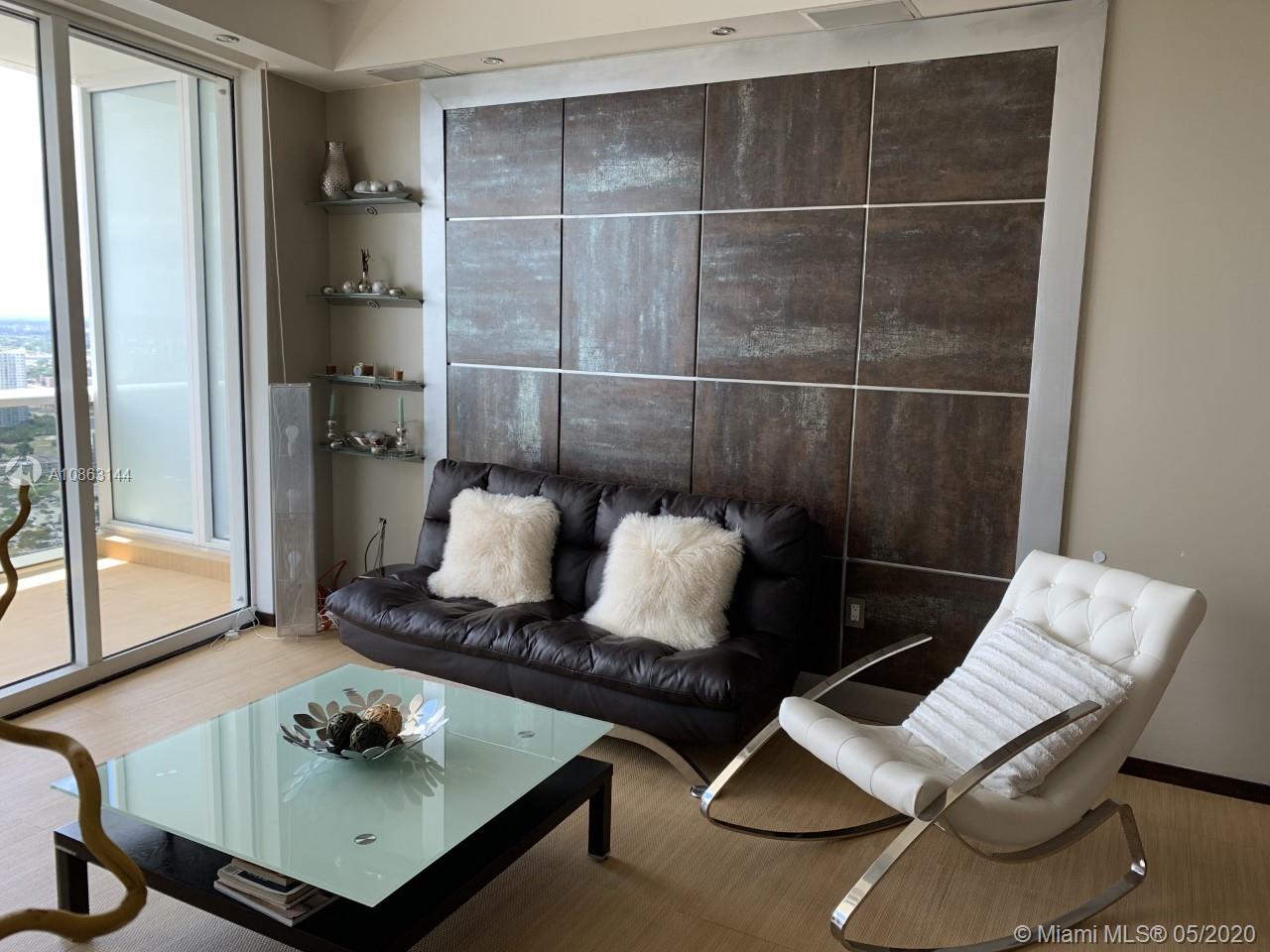 See details 4406 2 / 1 1050 sq. ft. $ 2020-09-11 0 Photo