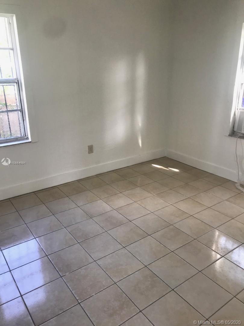 See details / 1996 sq. ft. $ 2020-09-21 0 Photo