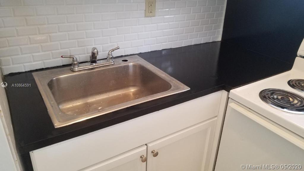 See details / 1996 sq. ft. $ 2020-09-21 0 Photo