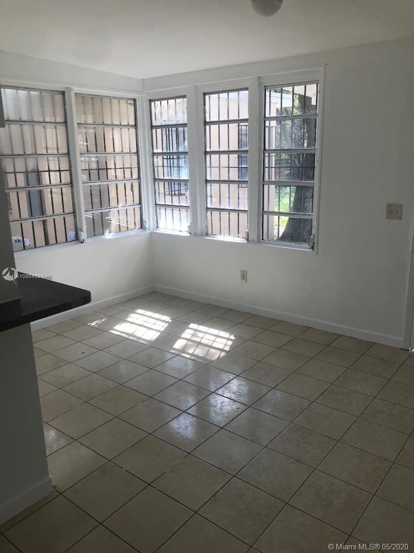 See details / 1996 sq. ft. $ 2020-09-21 0 Photo