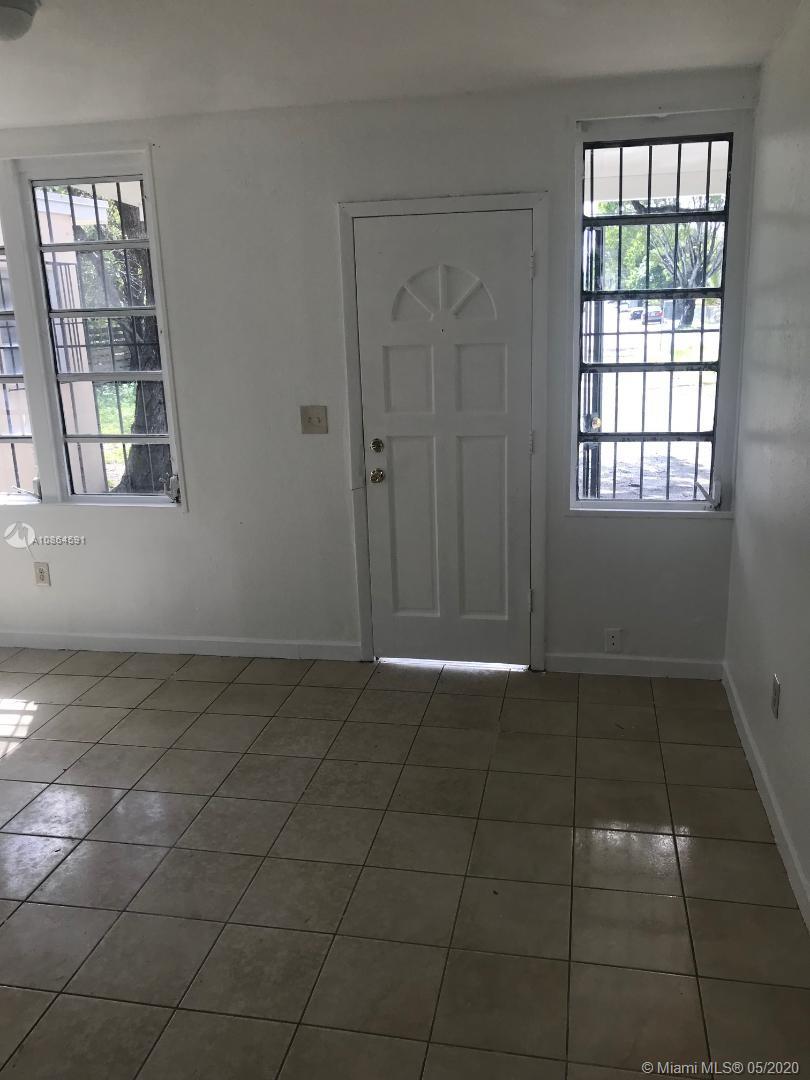 See details / 1996 sq. ft. $ 2020-09-21 0 Photo