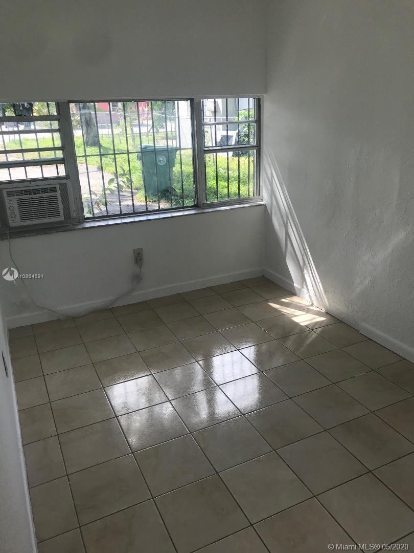 See details / 1996 sq. ft. $ 2020-09-21 0 Photo