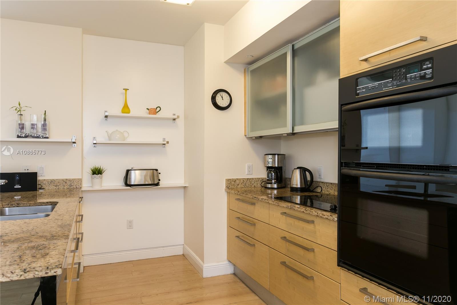 See details 3906 2 / 2 1458 sq. ft. $ 2020-05-27 0 Photo