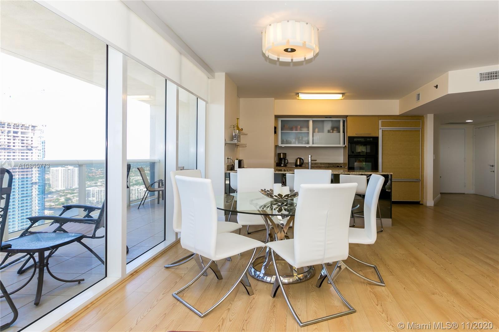 See details 3906 2 / 2 1458 sq. ft. $ 2020-05-27 0 Photo