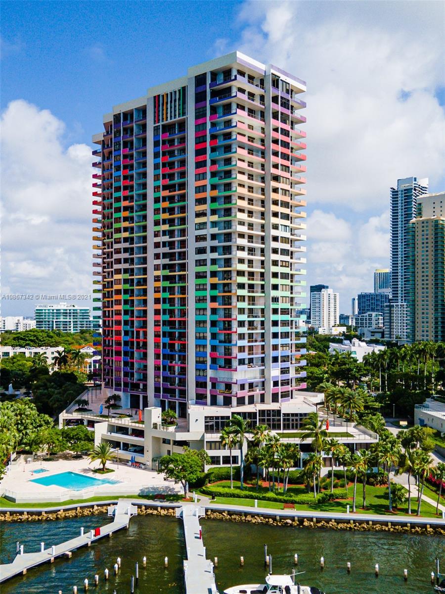 Ver detalles 201 3 / 5 3060 sq. ft. $ 2020-06-04 0 foto