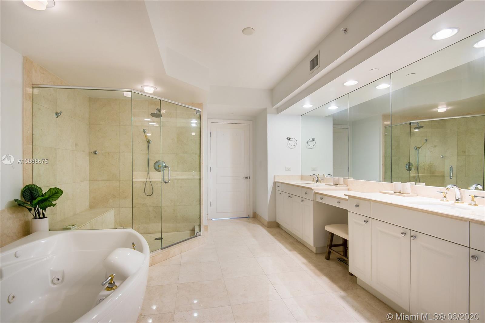 Photo of 3201 183rd St #2402, Aventura, Florida, 33160 -